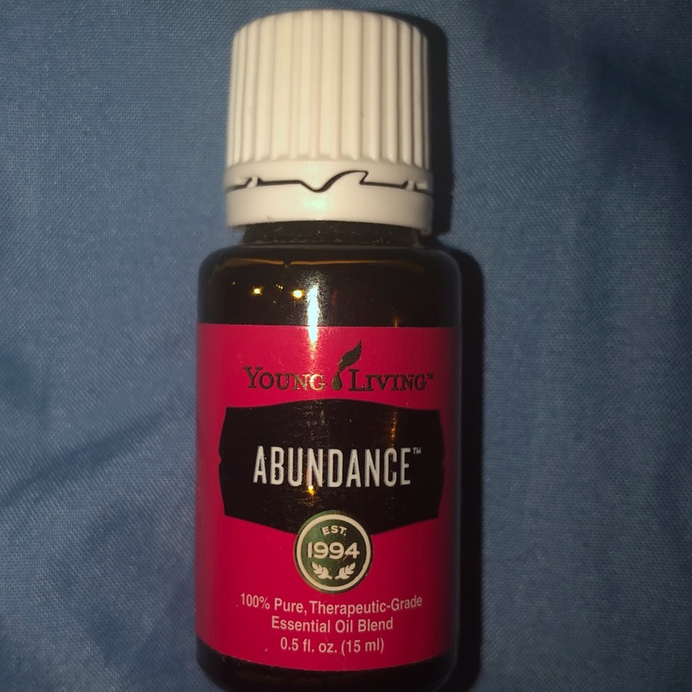Abundance oil blend Young Living 15ml New